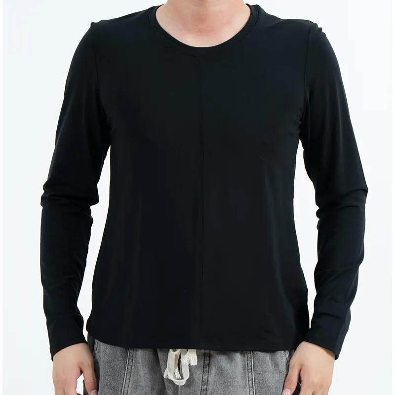 Sort Slim Fit T-shirt med rund hals og lange ærmer Sort Slim Fit T-shirt med rund hals og lange ærmer