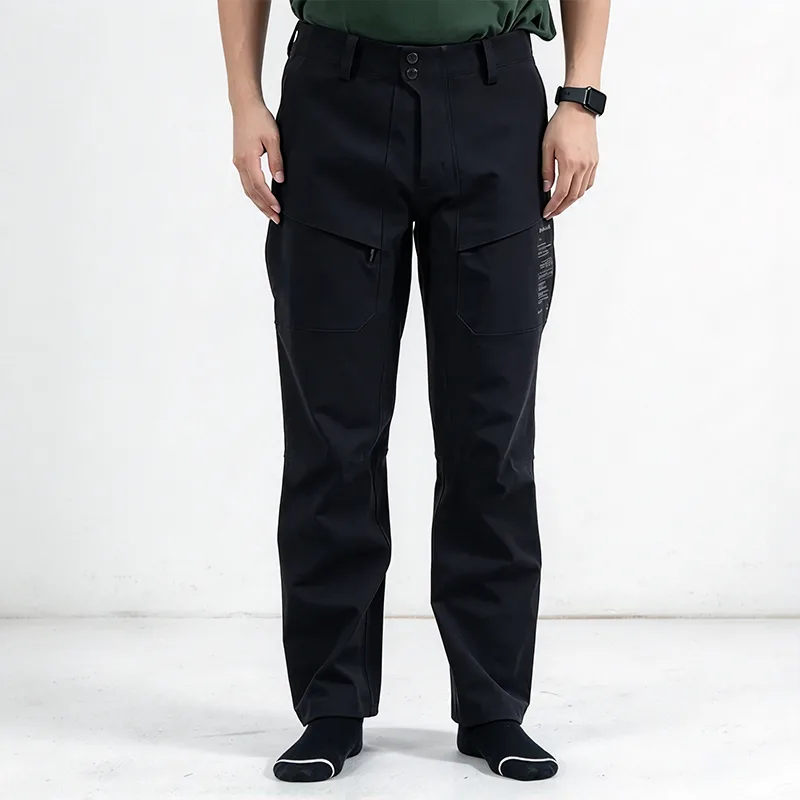 Sorte vandtætte hardshell cargobukser med termisk stof og sidelynlåse
